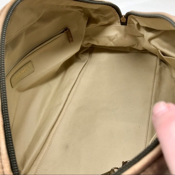 Chanel Ltd Edtn Tan “Cloudy Bundle” Quilted Bowler - Picture 10 of 12